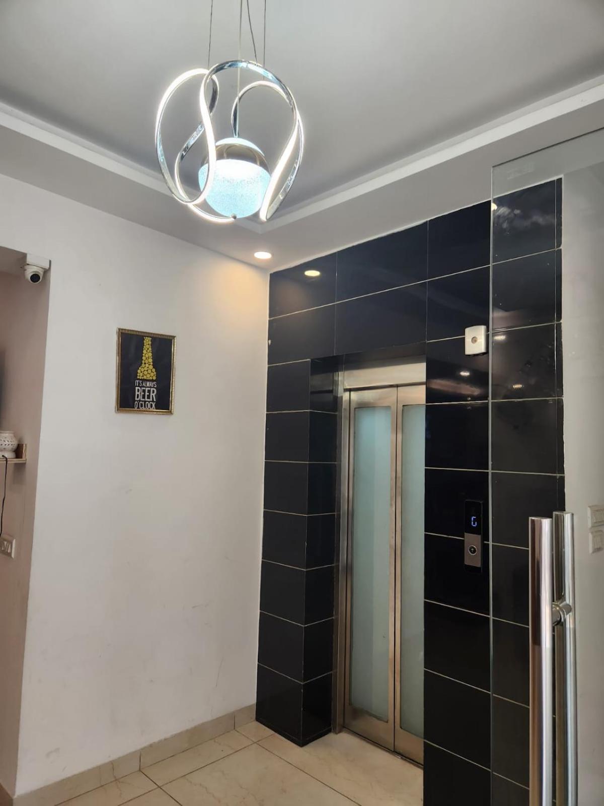 Hotel City Lite Near Igi Airport Нью-Делі Екстер'єр фото